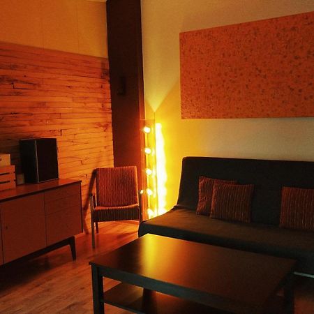 Zalais Namins Apartment Ventspils Bagian luar foto